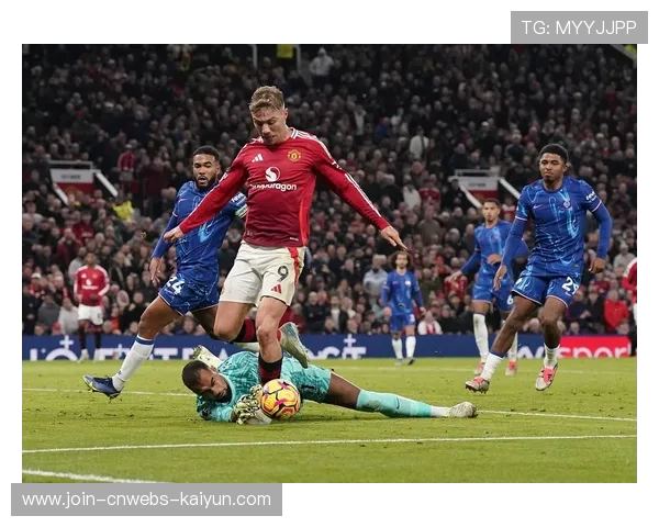 切尔西前锋训练：禁区内的第一触球与快速射门成为焦点