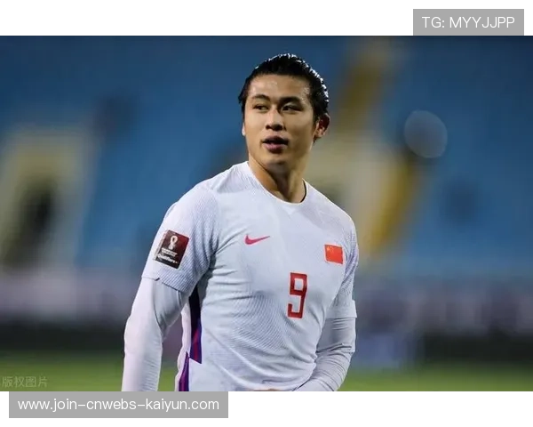 张玉宁伤愈复出入选国足锋线首发